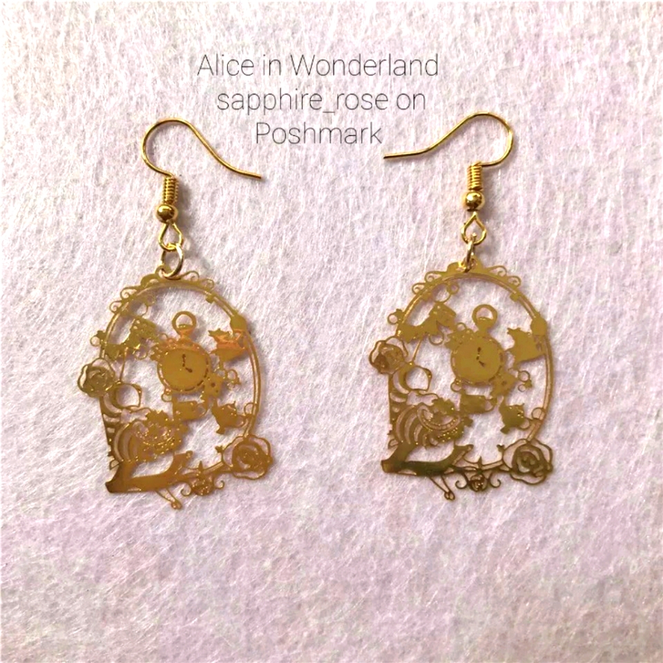 Alice In Wonderland Laser Cut Earrings Gold Tone Intricate Rabbit Pocket Watch